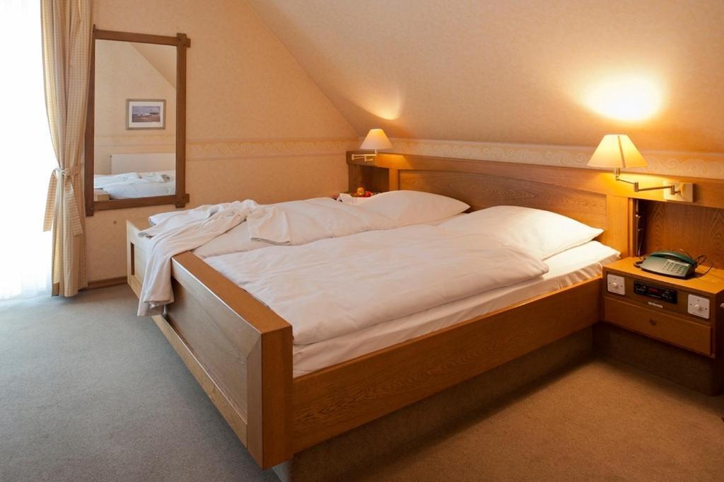 Landhotel Sauerlaender Hof إسلوهي الغرفة الصورة